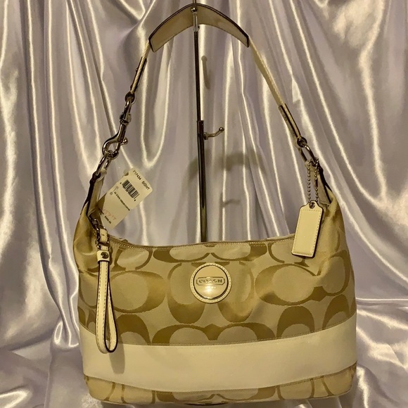 🌺 COACH F17434 🌺 KHAKI WHITE SIGNATURE HOBO BAG - Picture 2 of 8